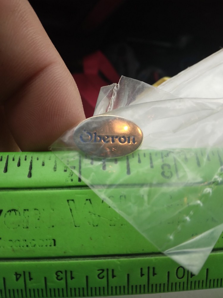 Hat/ Lapel Pin- Oberon (23-SL1-3)