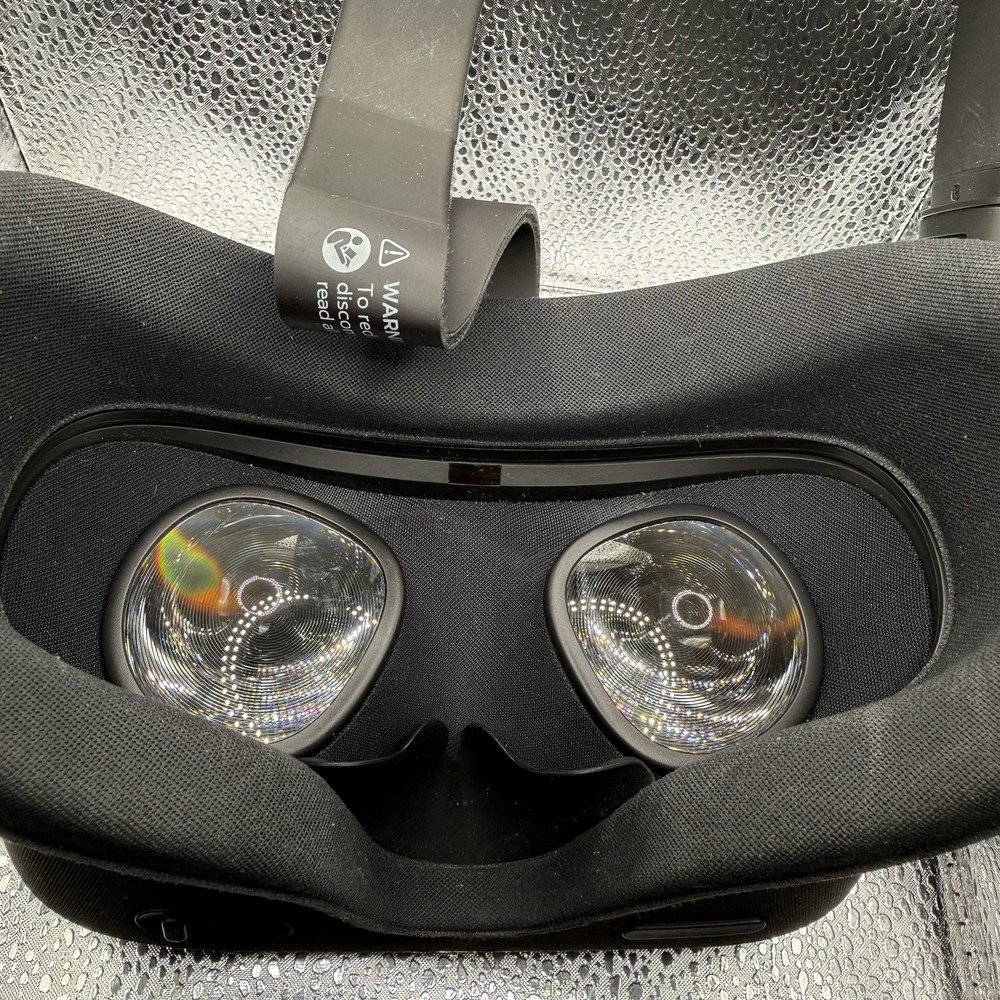 OCULUS META QUEST 1 HEADSET ONLY TESTED WORKS GREAT