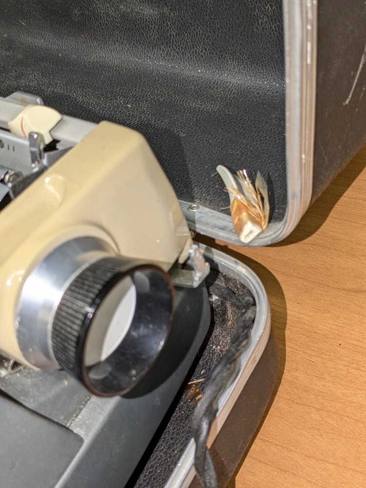 Smith Corona Electra 110 Electric Typewriter w/Case *Flaws* Read Description