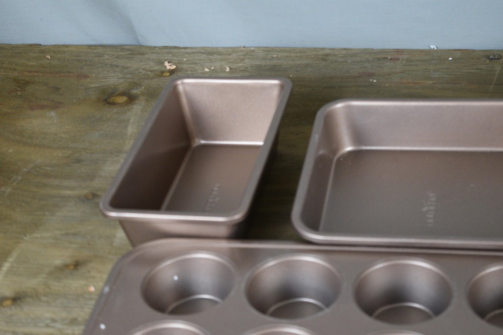 Nonstick Bakeware Set 7 Piece Muffin Loaf Round Square Rectangular Pans Bronze