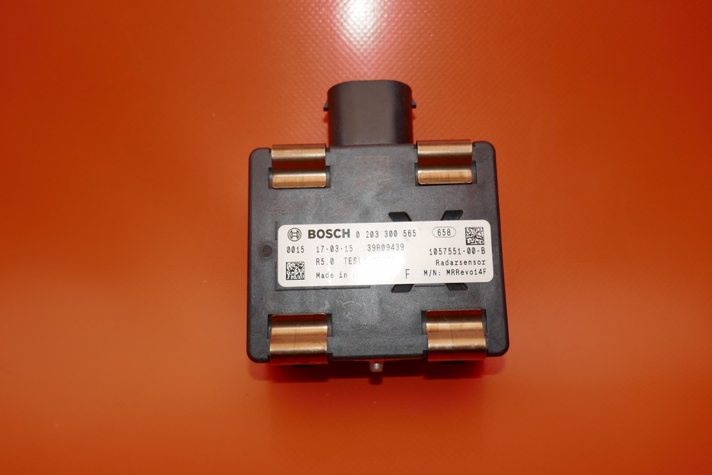 TESLA MODEL S X RADAR SENSOR FRONT 2016 2017 2018 2019 2020 1057551-00-B OEM