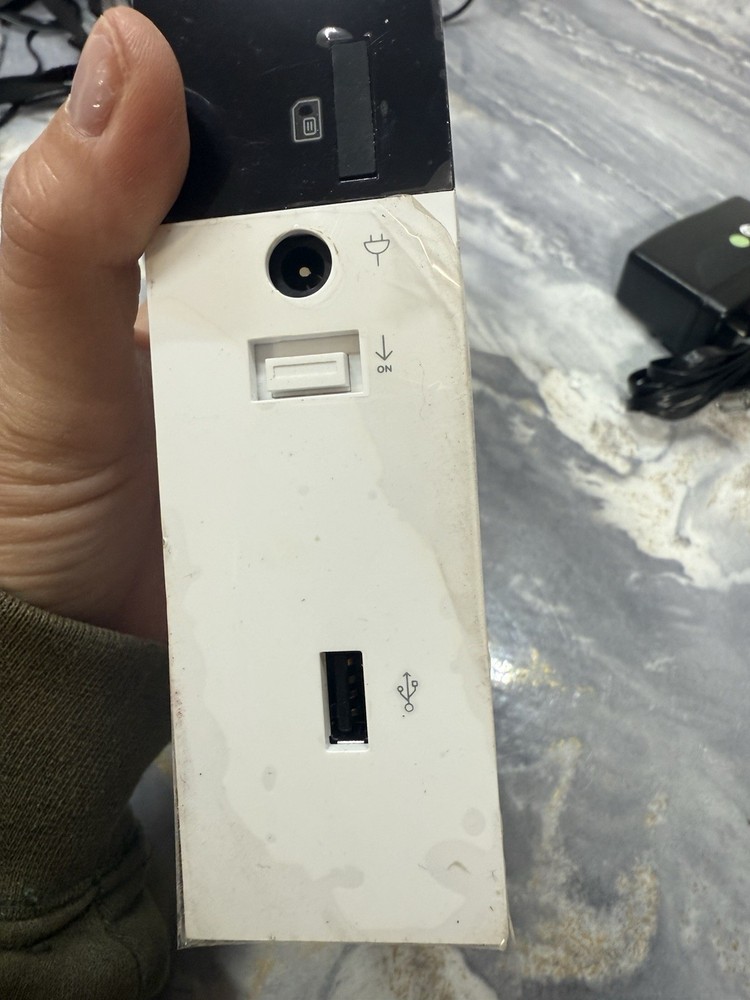 Adobe Security System 104010/E USB ETHERNET 12vDC