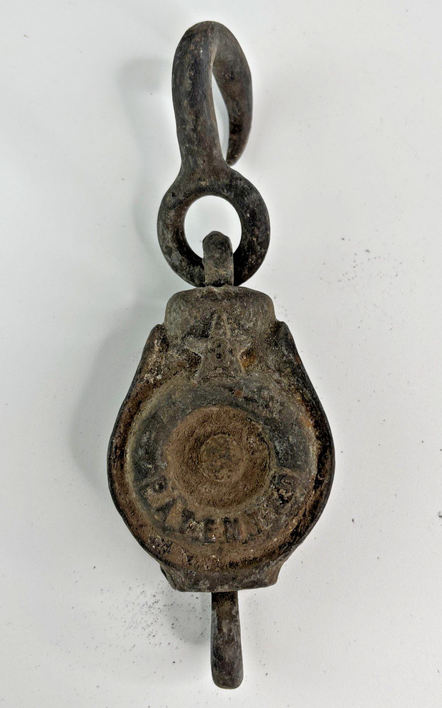 Vintage Antique Cast Iron Pully STAR 3 Logo PATENTED