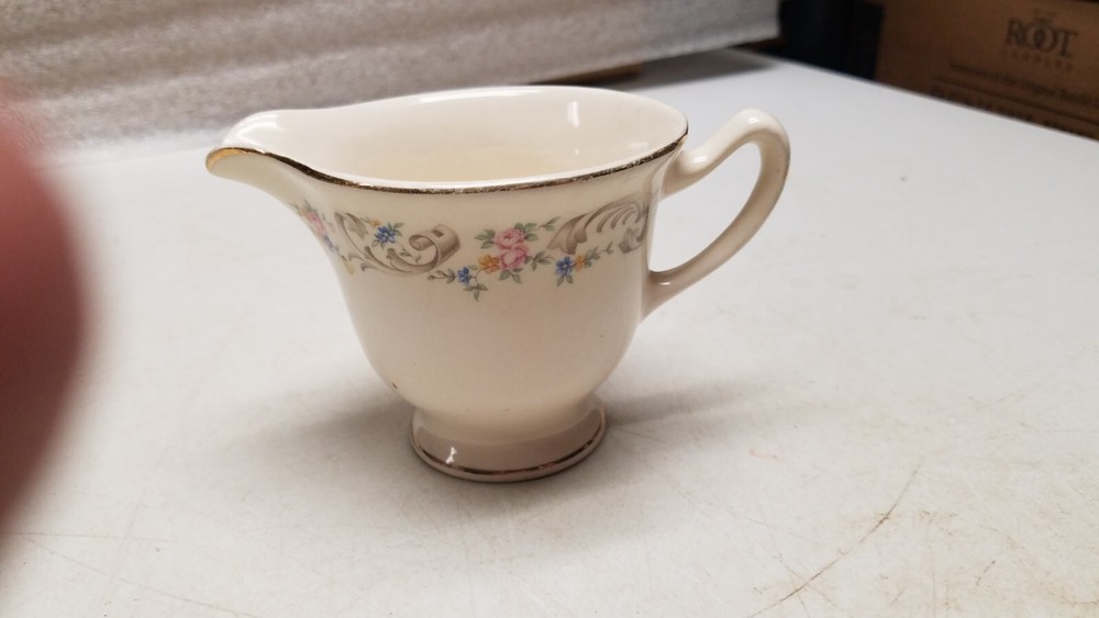 Vintage 1 Cup China Cream Container (M)