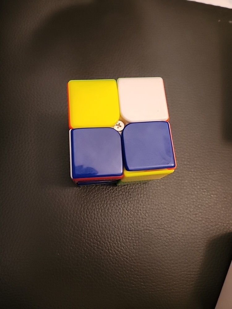 2x2 Speed Cube Puzzle, Great Condition With Storage Box