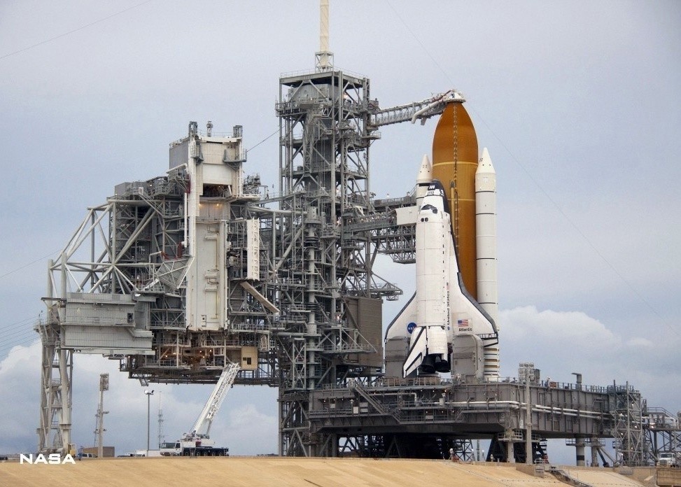 1/400 1/200 Space Shuttle on Launch PAD 3D Printing Model Builded Full Set