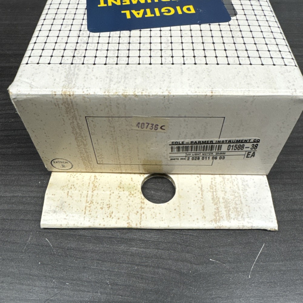 LIGHT METER by EXTECH - 407036C Heavy Duty & Complete Used In Box