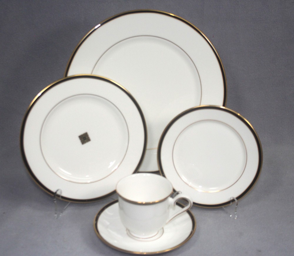 Lenox KRISTY 5 pc dinner setting--pristine condiion