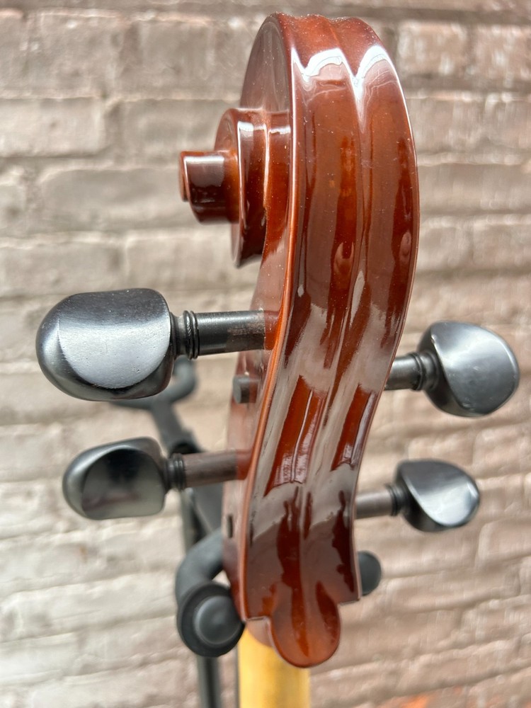 Unbranded Cello 4/4 with Case