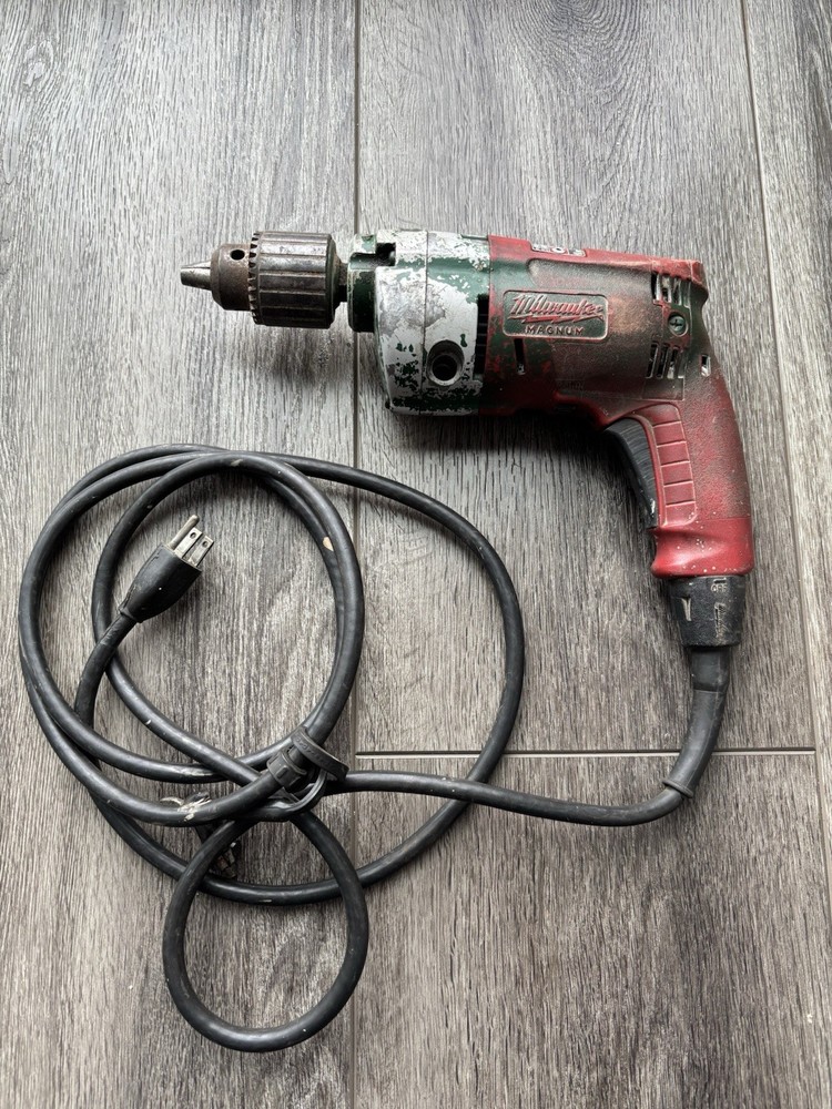 1/2" MILWAUKEE MAGNUM HOLE SHOOTER DRILL