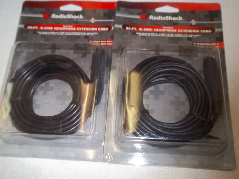 2 RADIO SHACK  42-2561 20-FT (6.09M) SHIELDED HEADPHONE EXTENSION CORD