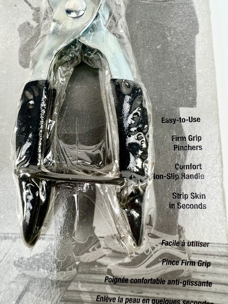 Berkeley Classics Fish Cleaning Fish Skinner Tool