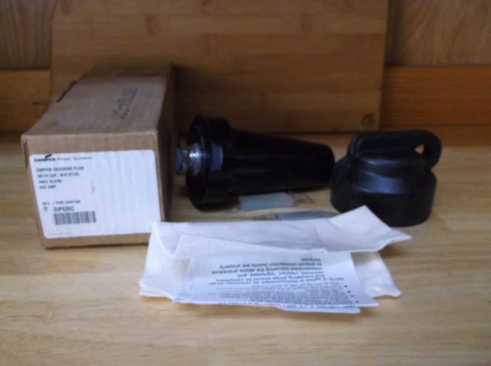 COOPER DEADEND PLUG WITH CAP W/O STUD DIP635C