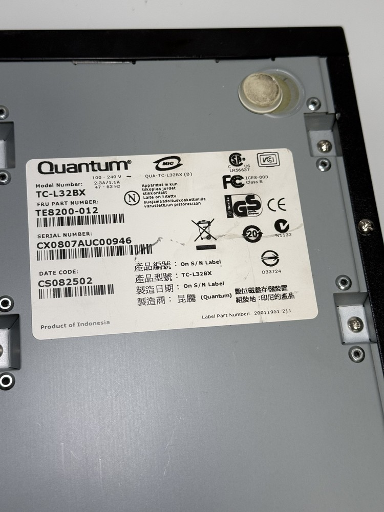 Quantum TC-L32BX External Tape Drive TE8200-012
