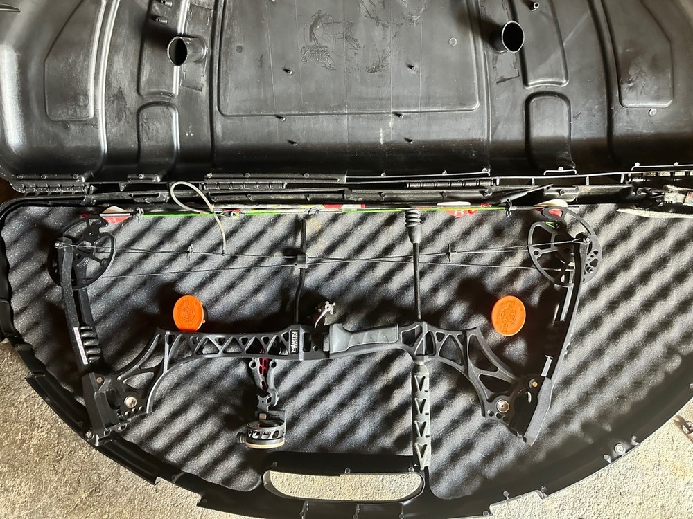 Martin HTR-32 compound bow