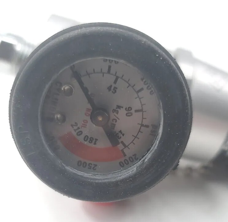 Oxygen Regulator Model 180-04 F-A 56 Pressure Regulator w Constant Flow Control
