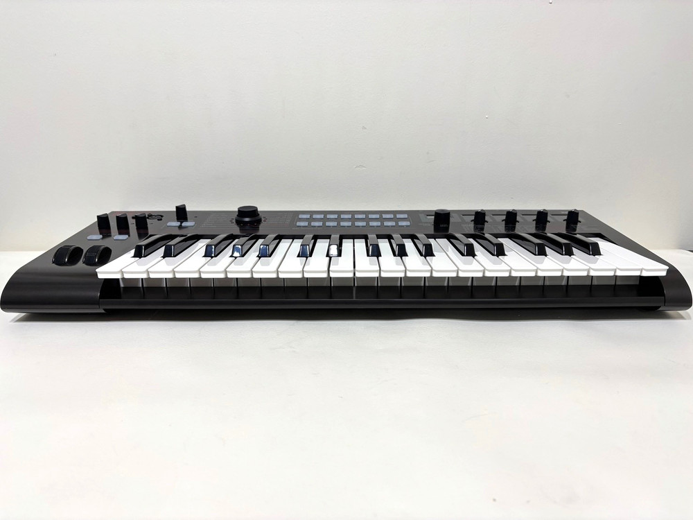 KORG R3 Keyboard Analog Modeling Synthesizer From Japan