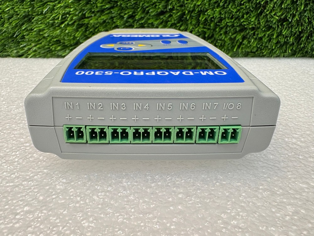 Pre Owned | Omega DB5300-OM / OM-DAQPRO-5300 8-Channel Handheld Data Logger Only