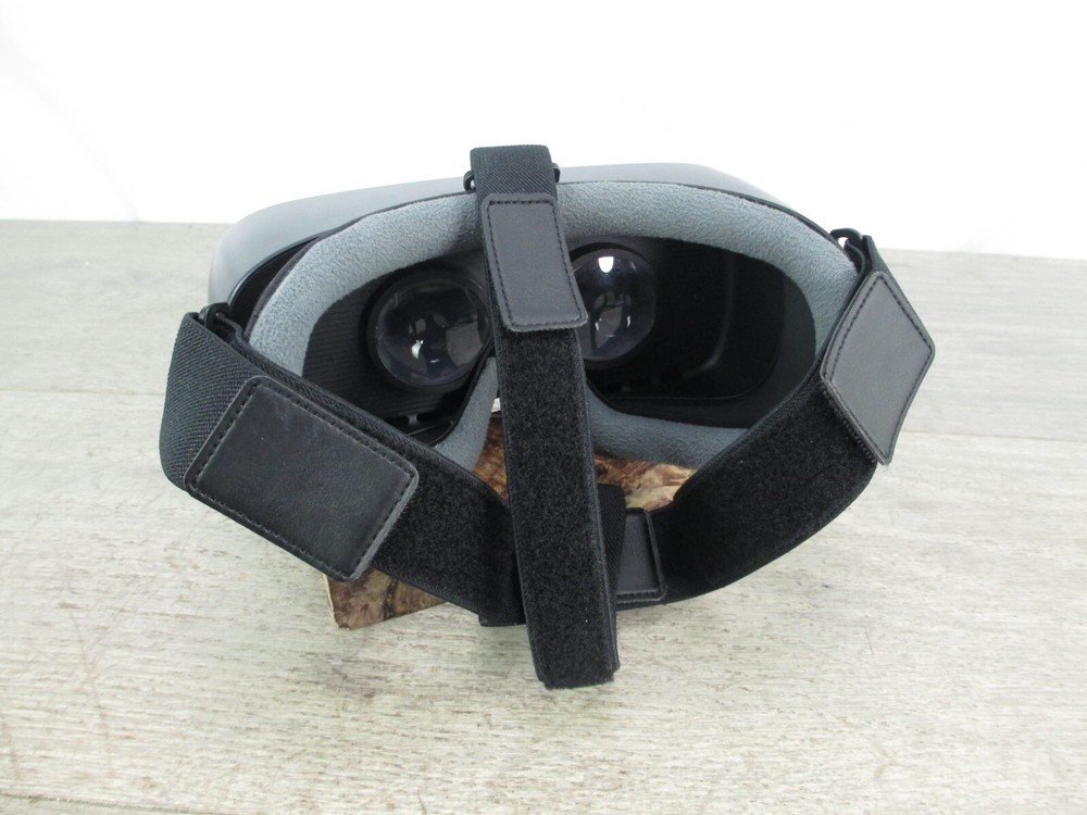 NO CONTROLLER Samsung Gear VR Powered By Oculus Virtual Headset
