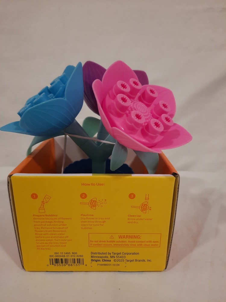 NEW SUN SQUAD FLOWER BOUQUET BUBBLE MAKER. PERFECT CHRISTMAS GIFT
