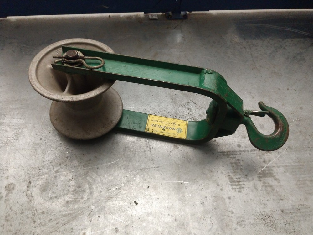 Greenlee 651 12 Hook Type Cable Sheave