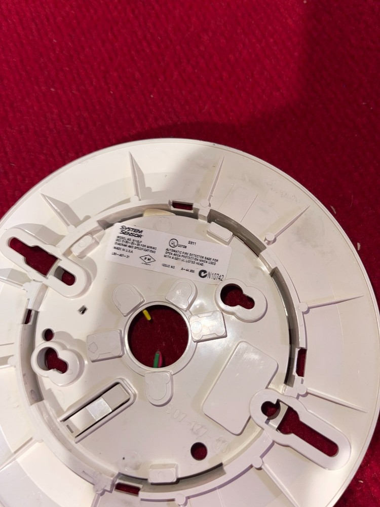 System Sensor 2151 Photoelectronic Low-Profile Smoke Detector W/B110LP Base