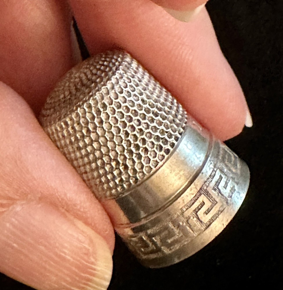 Vintage Sterling Silver Greek Key Design Thimble 11