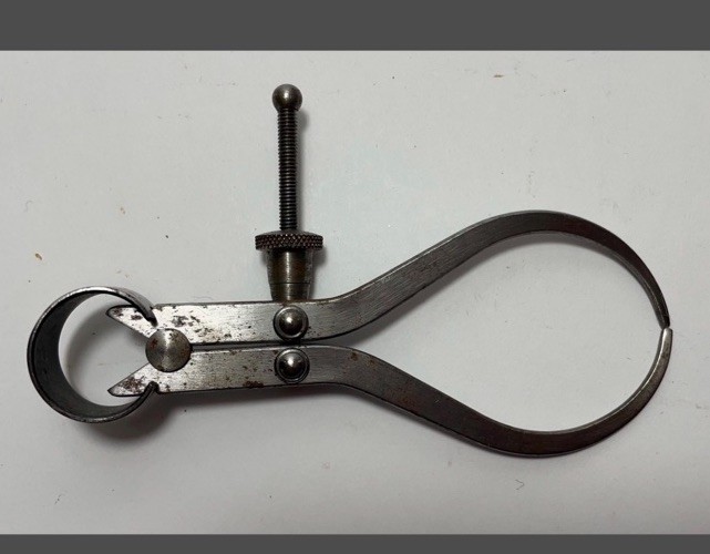 VTG Lufkin Rule Co 4” Toolmakers Round leg Spring Outside Caliper