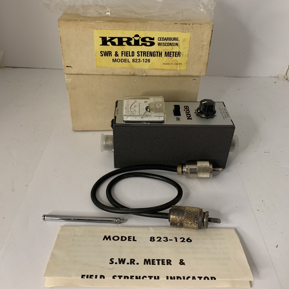 Vintage  made in Japan. KRIS, Meter Model 823-126 Untested