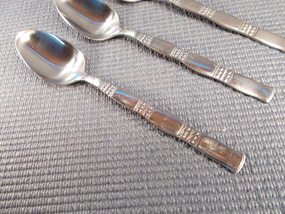 Oneida Northland Stainless Flatware Emily Pattern 4 Teaspoons 6 1/4"