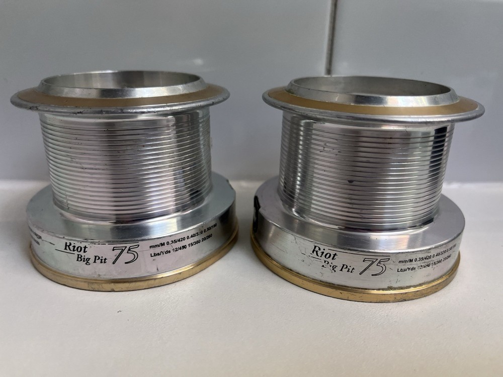 2x Wychwood Riot Big Pit 75 Spare Spools Empty Silver Chrome Plastic
