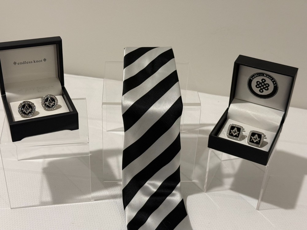 Endless Knot Men’s Black Masonic cufflinks with black & silver Tie Gift Set