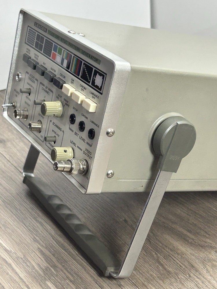 Leader LCG-396 NTSC Pattern Generator & Instruction Manual Original Box Tested