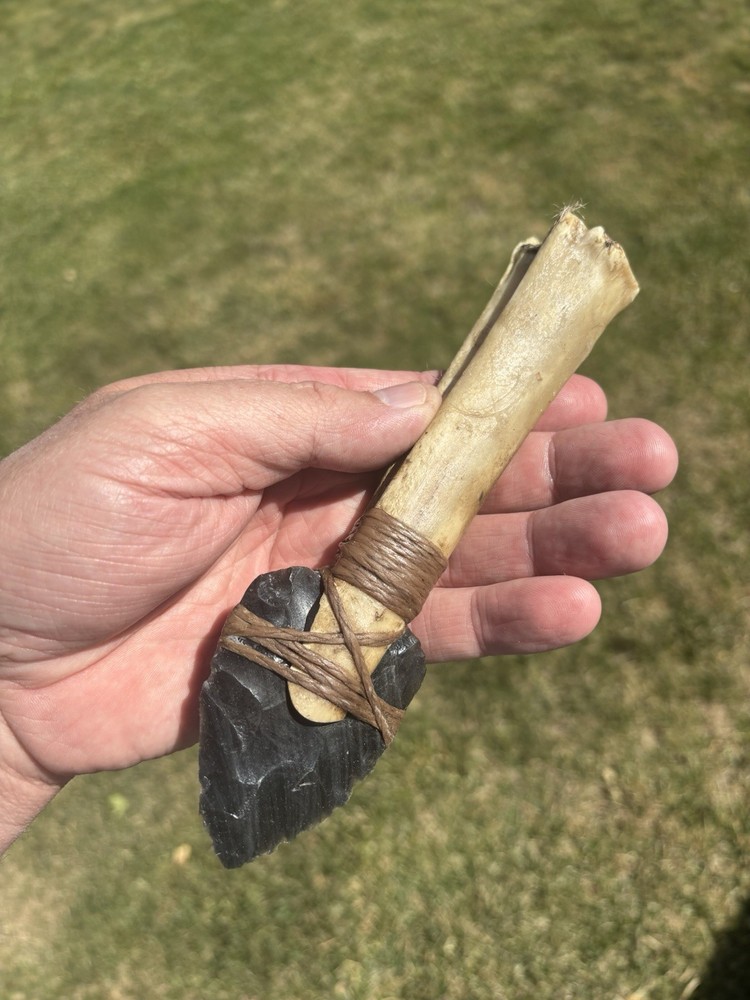 Native American Deer Leg Bone Traditional Knife Percussion Flint Knapping Blade