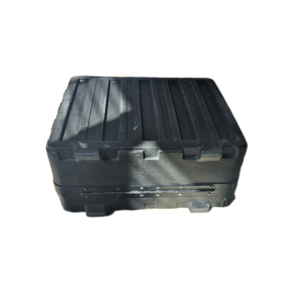 JENSEN TOOLS CASE 18"X15"X9" one latch is broken