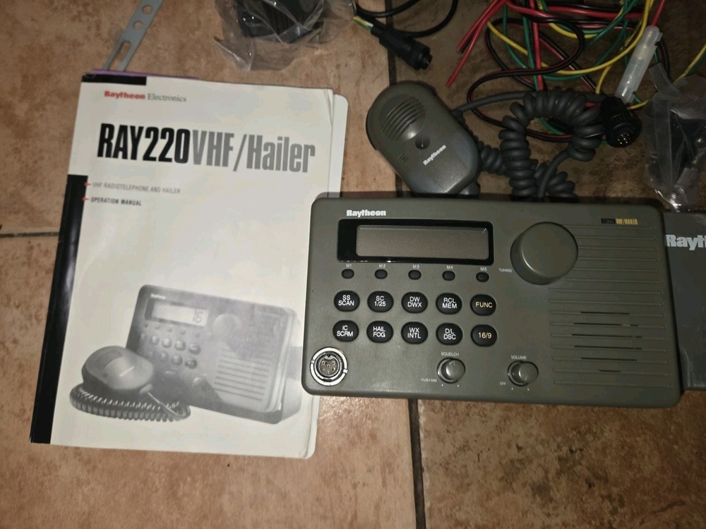 Raytheon RAY 220 VHF Hailer *UNTESTED*
