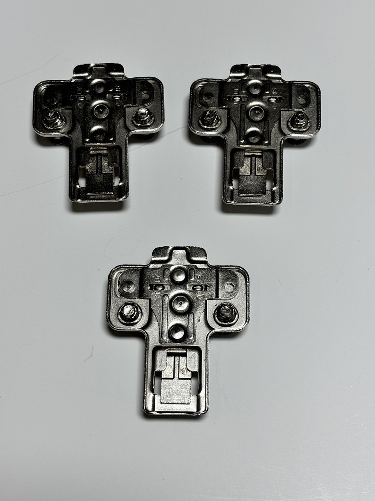 Grass Mepla Mounting Plate 4pk