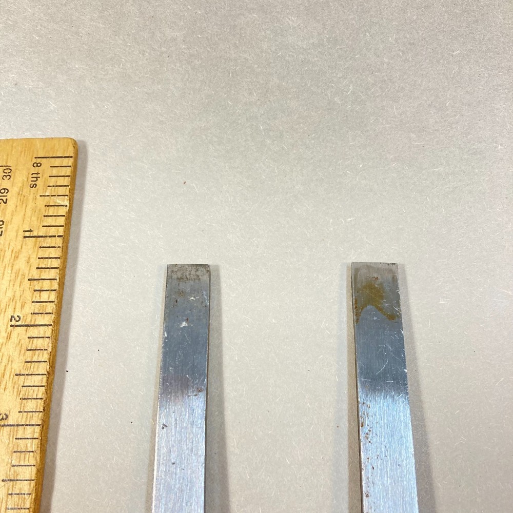 Wood Chisel Set 2 Pc 1/2" Beveled Edge Wood Handle