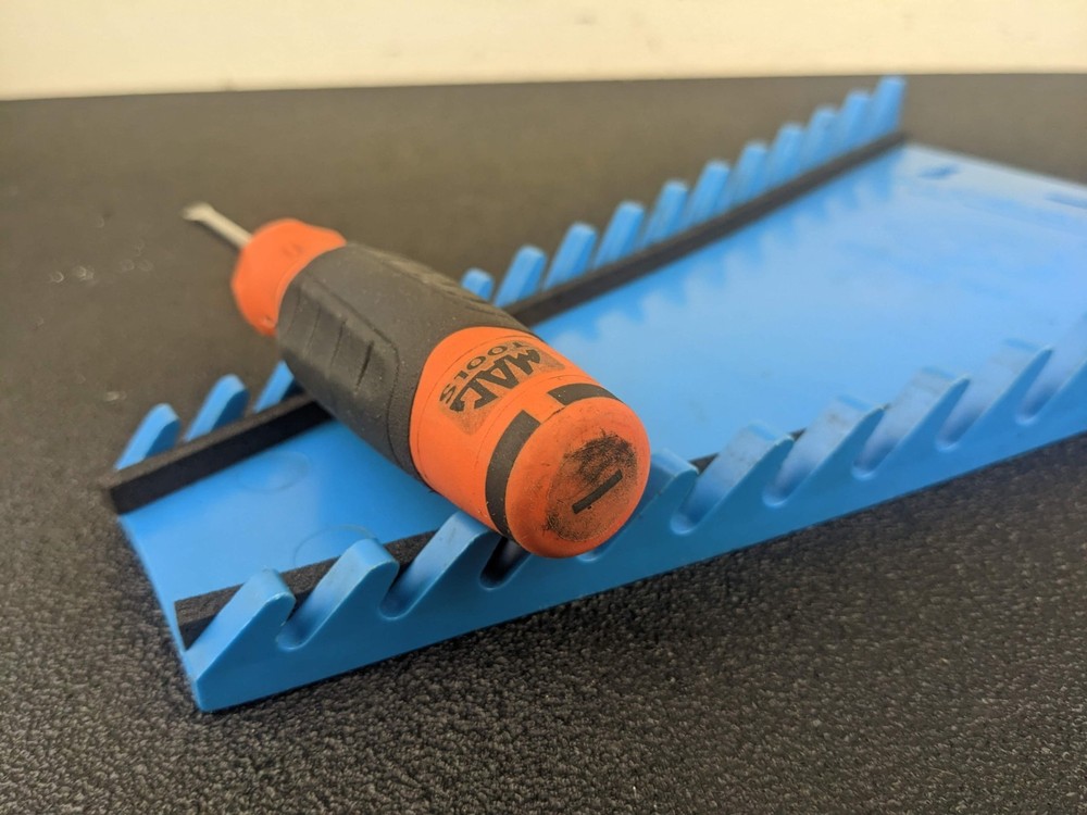 #bl242 Mac Tools 3" Screwdriver PHRB3DO-S ORANGE Handle