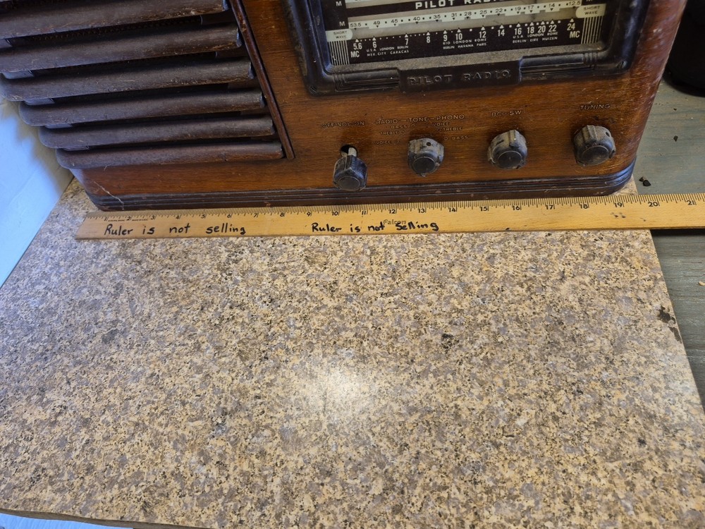 Pilot Model TP31 Vintage Radio Record Player
