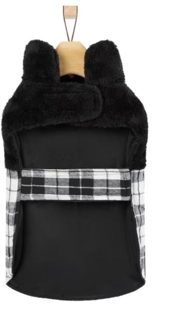 NWT WINTER PET JACKET, BLACK & WHITE PLAID, SIZE LARGE, SOFT AND COMFY❤️