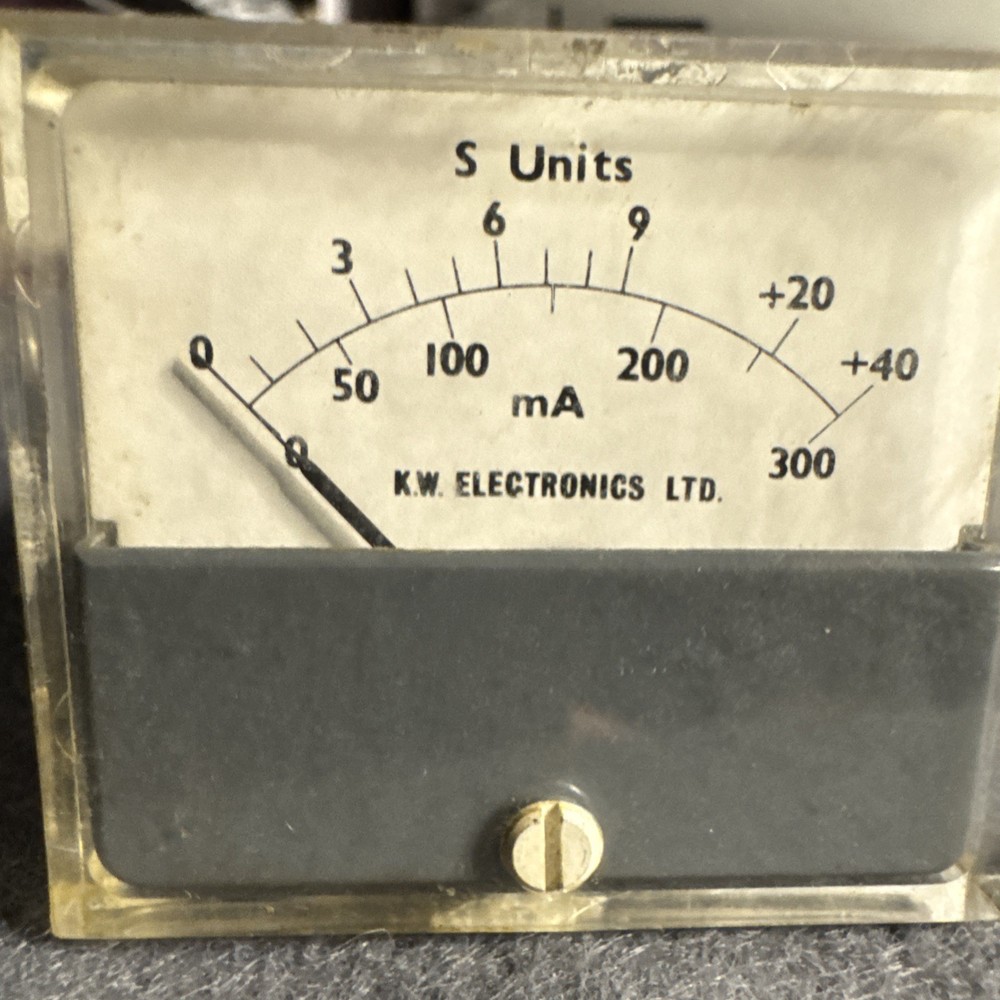 K . W . ELECTRONICS Front mA Meter TRANSCEIVER KW 2000A or B Not sure 2468095 1n
