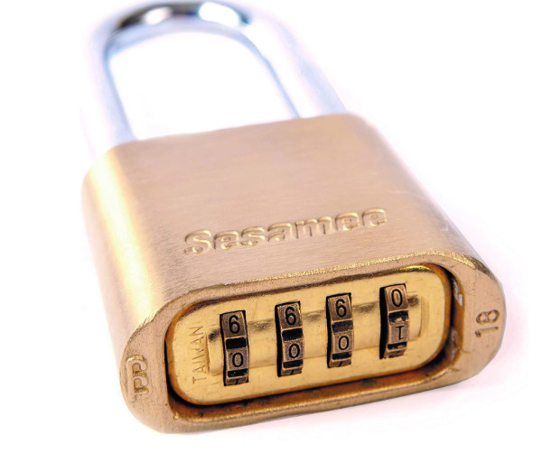 Sesamee K437 Combination Padlock, 4 dial resettable