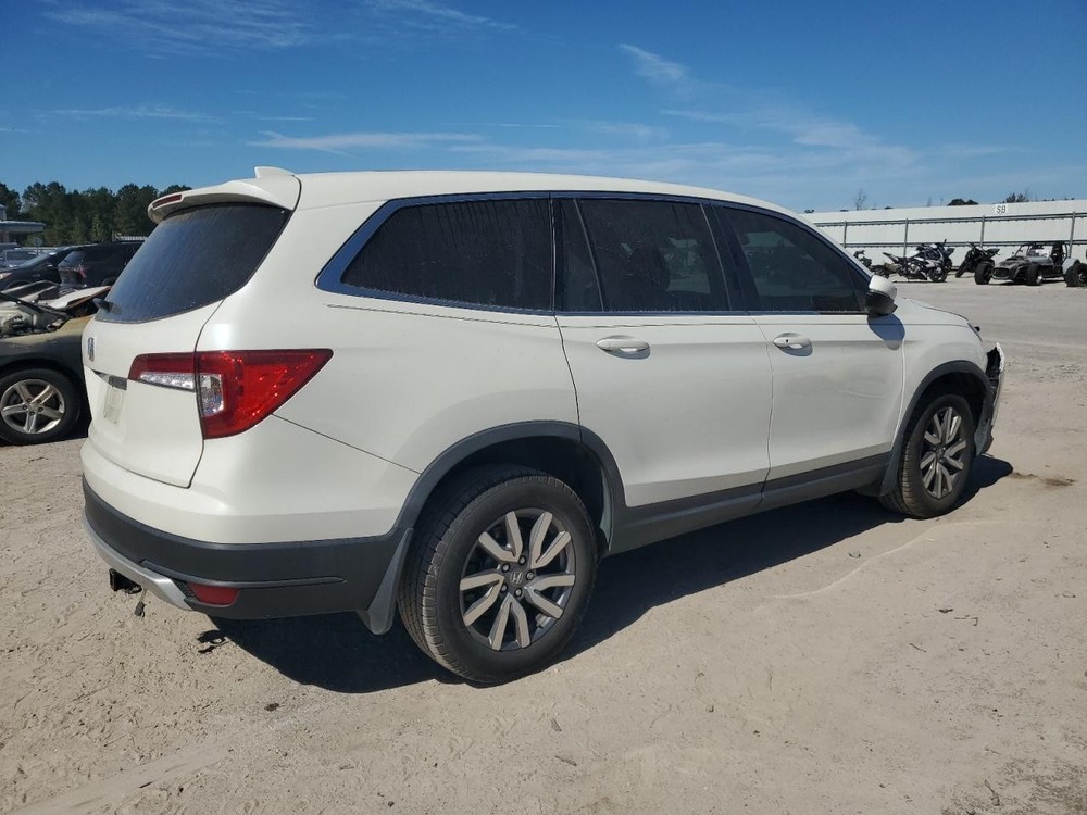 Used Headrest fits: 2019 Honda Pilot Grade A