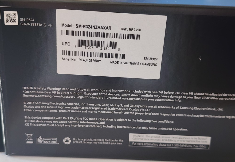 Samsung Gear VR Powered By Oculus Virtual Headset Controller Model SM-R324
