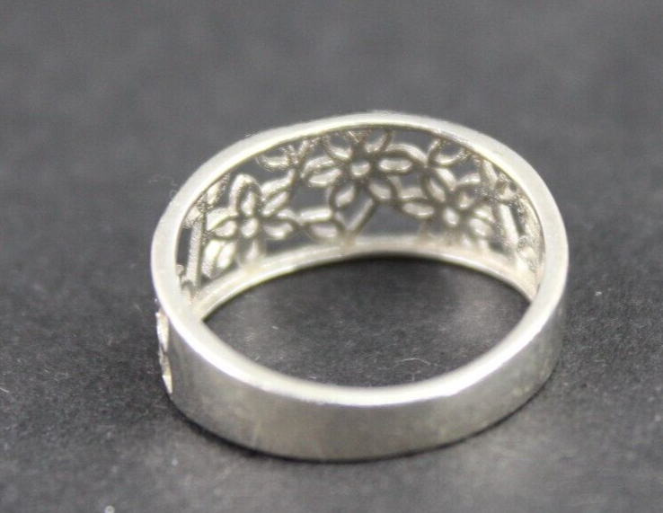 size 5 sterling silver ring .925 daisy flower
