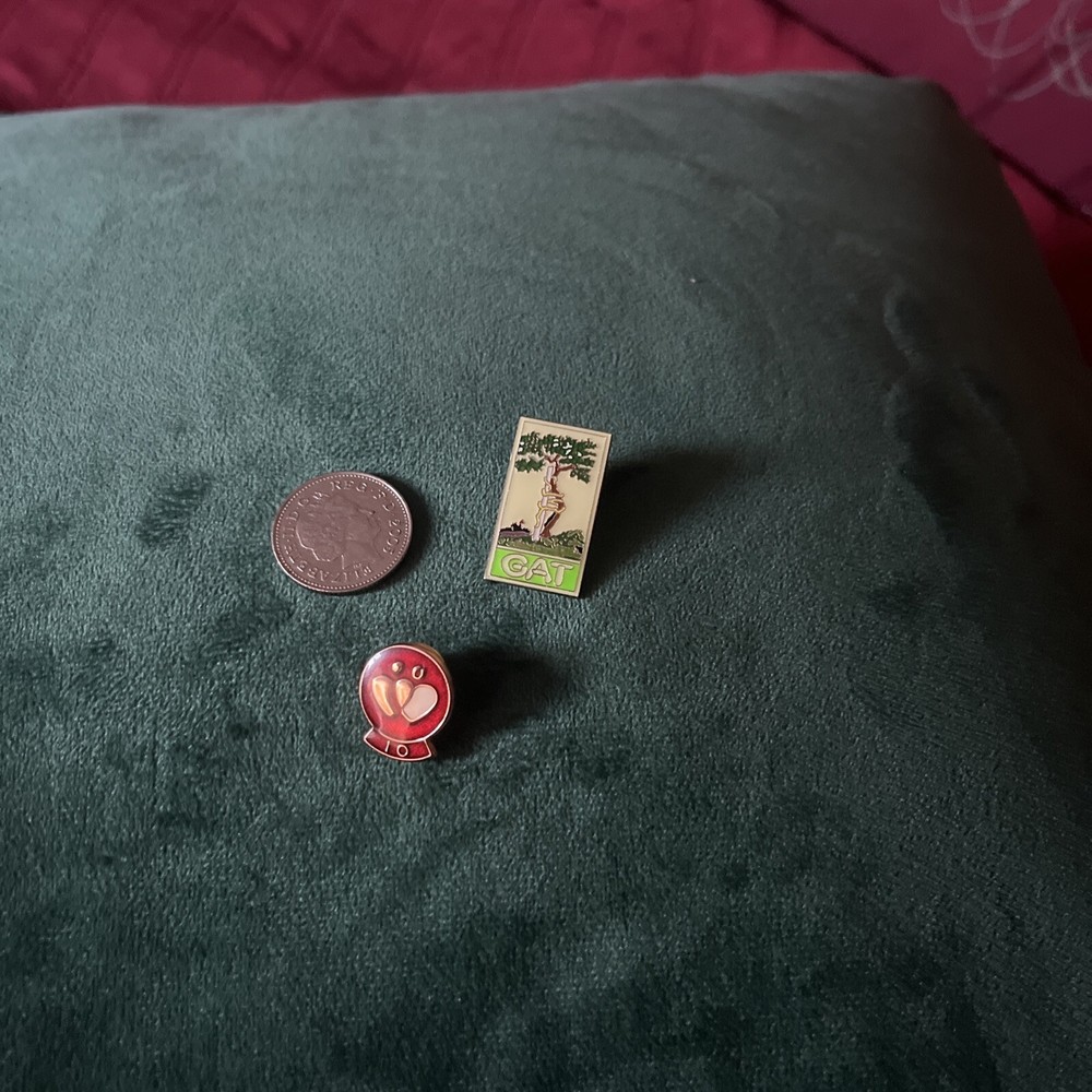 Vintage Valentine’s Day badges