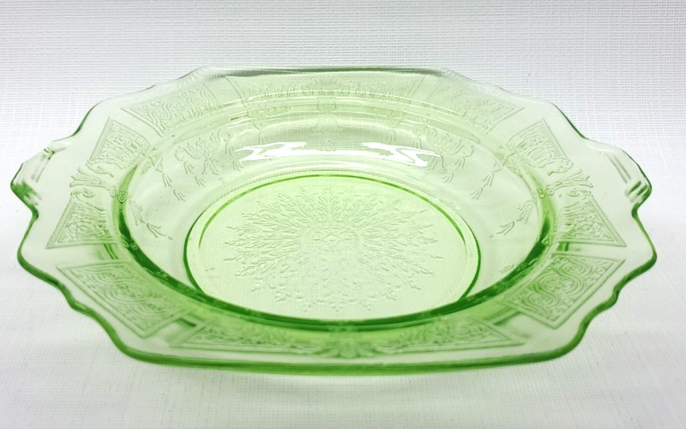 Anchor Hocking Uranium Glass Covered Butter Dish Princess Pattern *READ*