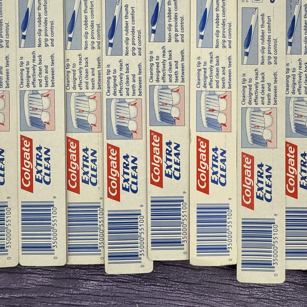 18 Colgate Toothbrush Extra Clean Medium Full Head 41 Cleaning Tip Non-Slip Grip