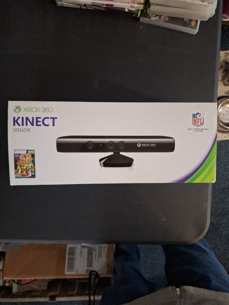 Microsoft Xbox 360 Kinect Sensor Bar w/Kinect Adventures Game